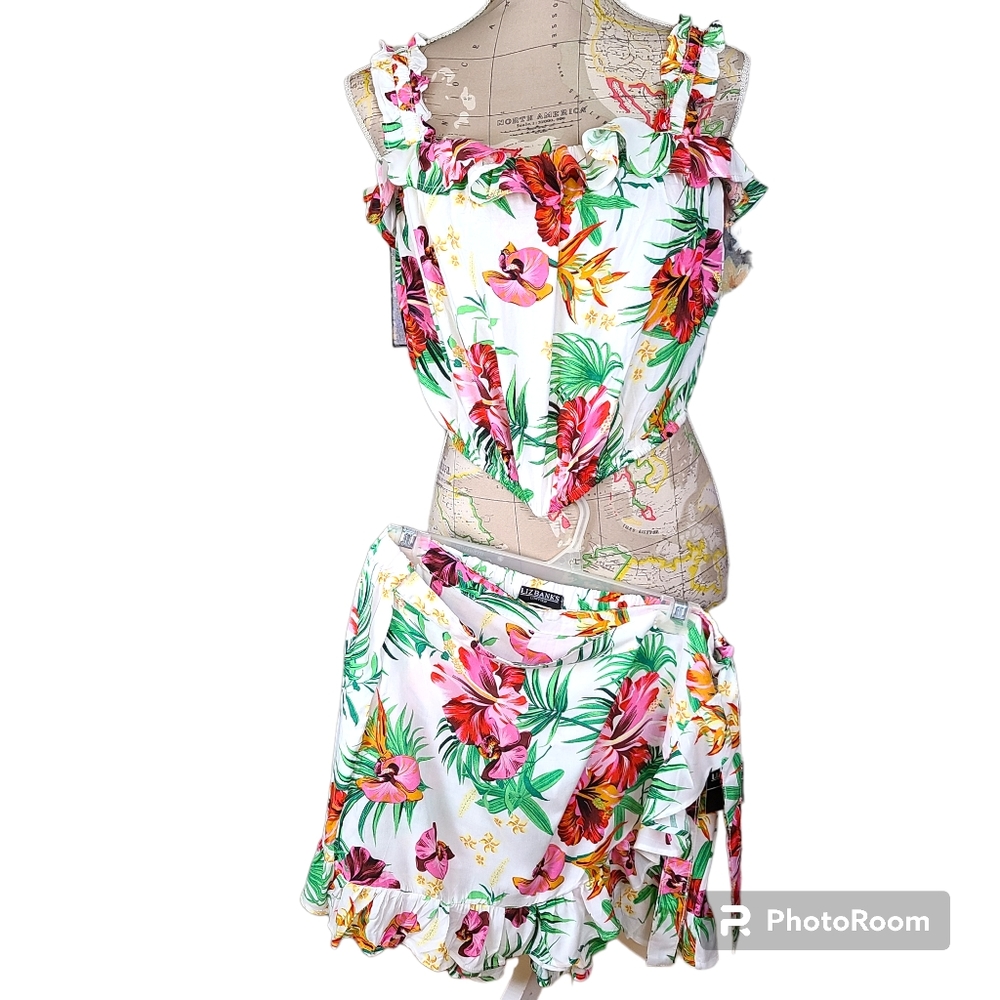 NWT Liz Baker 2 Piece Set White Floral Ruffle Crop Top - Wrap Skort Size X-Large